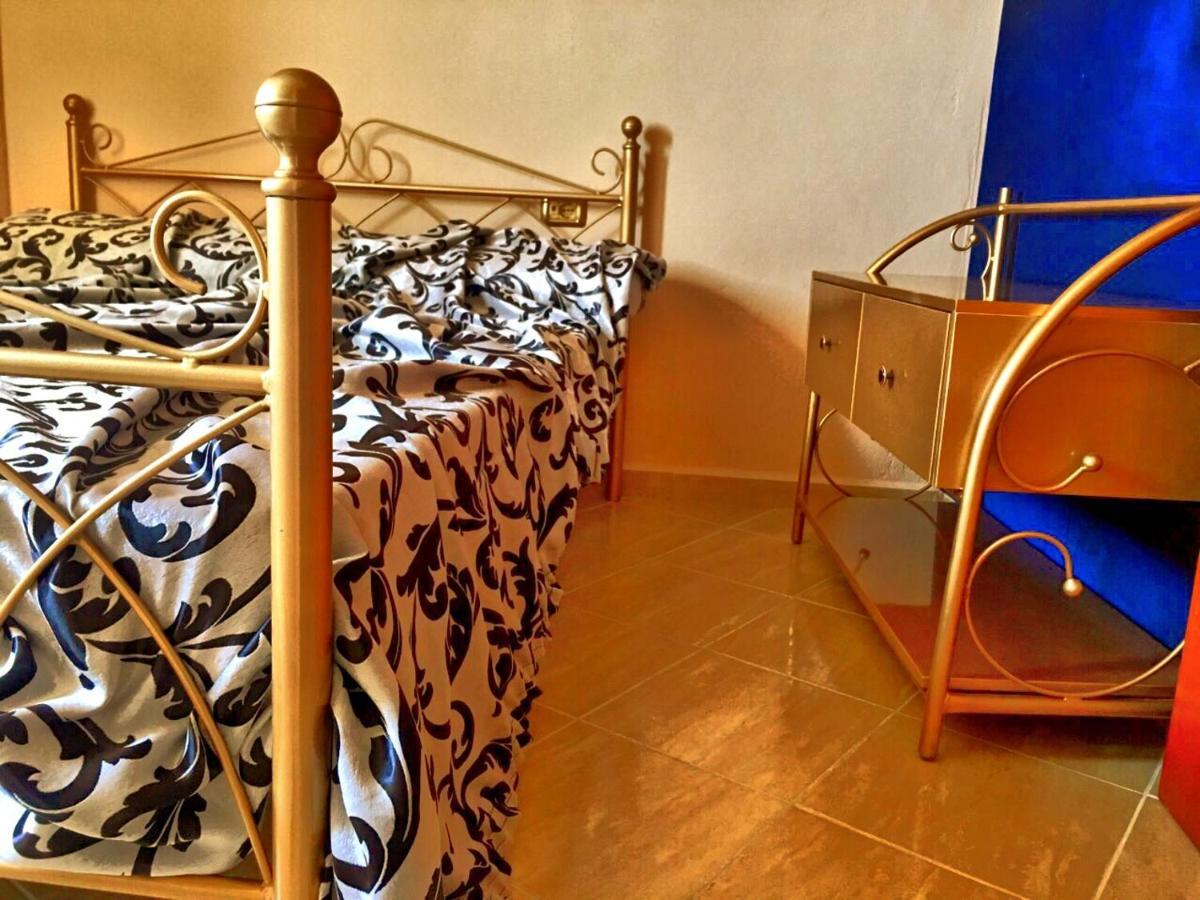 Luxury Holiday In Royal Apartment For King And Queen ซารานเดอ ภายนอก รูปภาพ