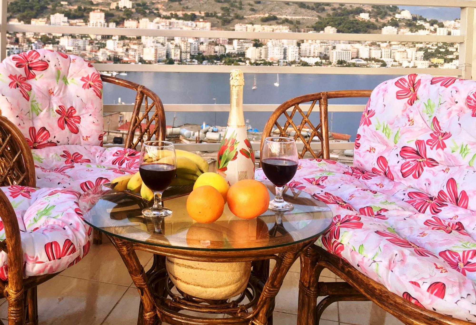 Luxury Holiday In Royal Apartment For King And Queen ซารานเดอ ภายนอก รูปภาพ